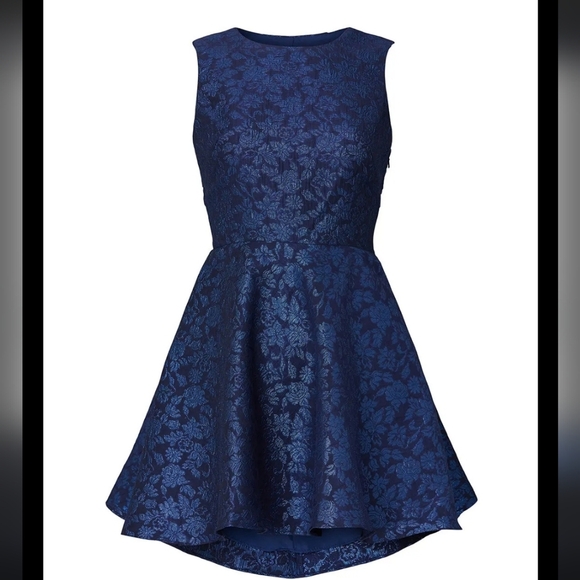 LOVE BY THIA BLU DRESS - Picture 1 of 7
